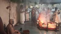 Sharadiya  Navaratri 2020  Day 8 (24.10.2020) – SCM Shirali –  Chandika Homa –H.H.Swamiji during Purnahuti 